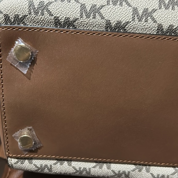 NWOT Michael Kors bag no signs of wear. Stickers are still on bottom. - Picture 7 of 12